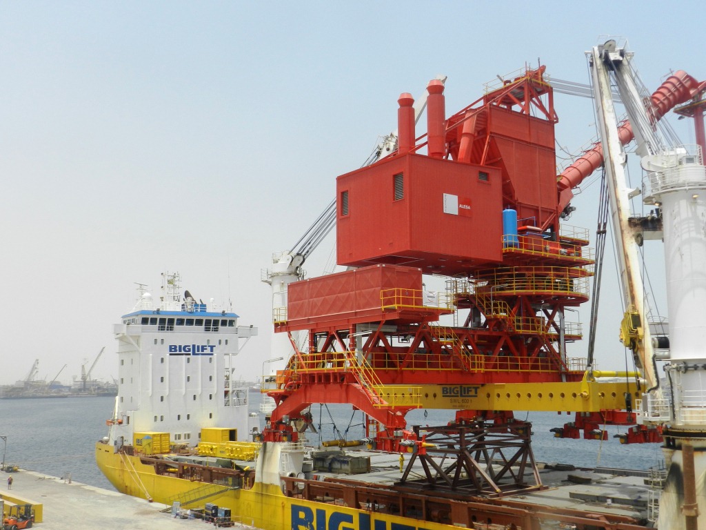 New RTA Alesa Pneumatic Ship unloader (3)
