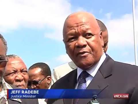 If road users act responsibly, carnage can be reduced – Jeff Radebe If road users act responsibly, carnage can be reduced - Jeff Radebe